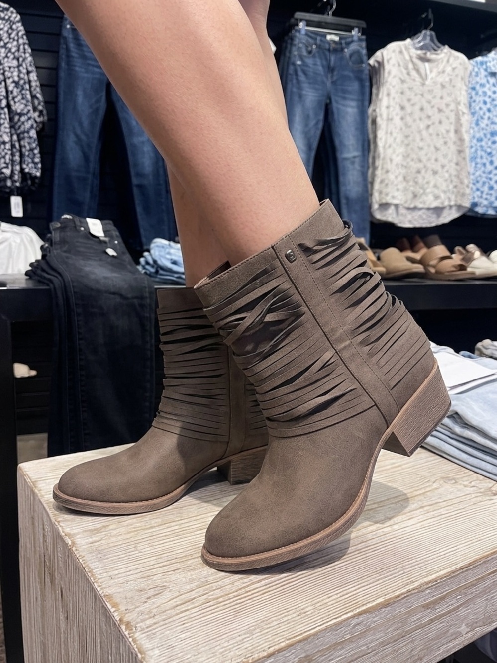 NWOB Coconuts by Matisse Saint Taupe Fringe Ankle Boots size 8